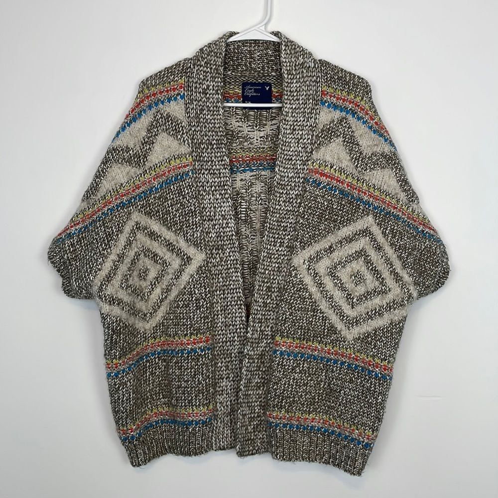 American Eagle Aztec Print Wool/Alpaca Blend Short Sleeve Cardigan. Size Medium.